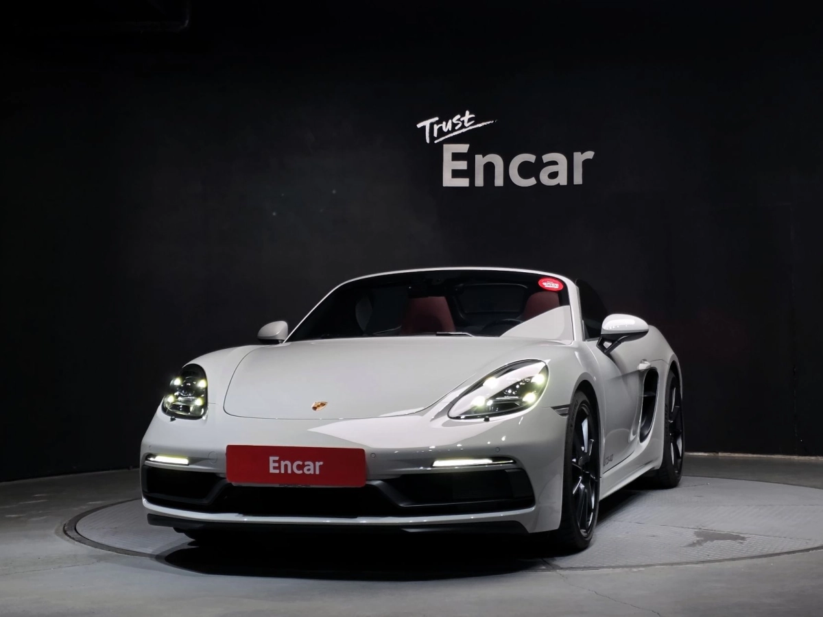 PORSCHE 718 BOXSTER