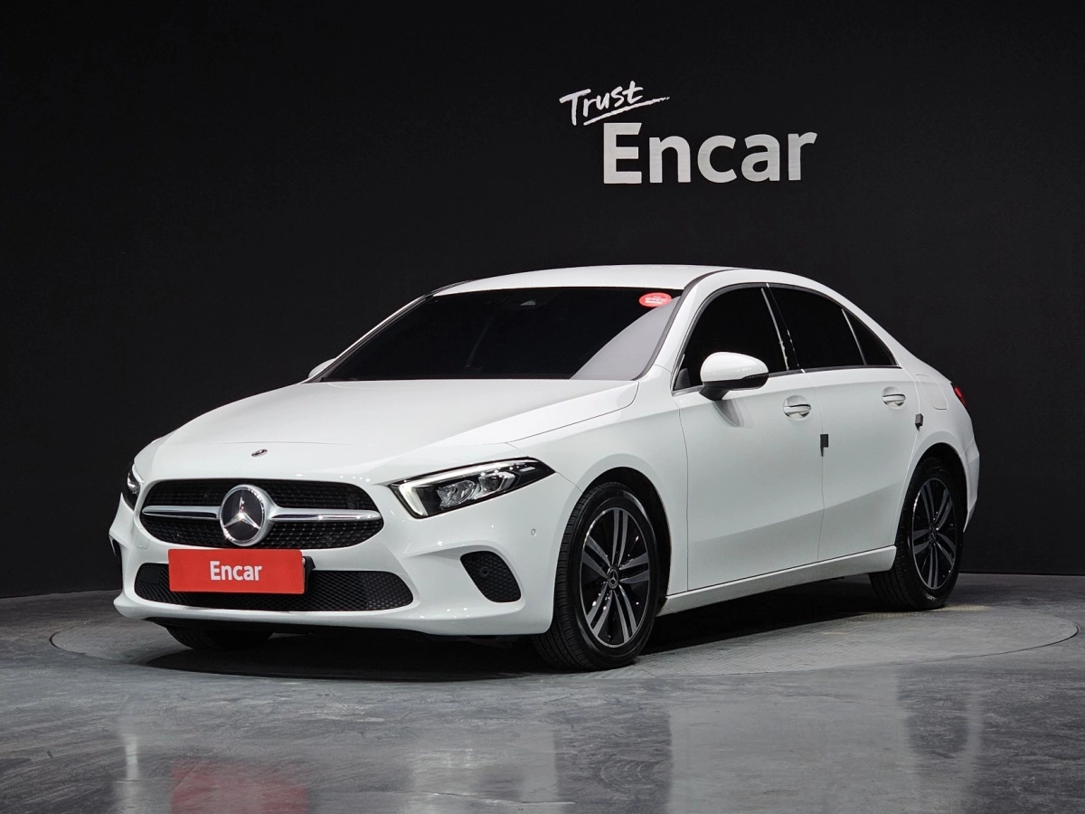 MERCEDES BENZ A-CLASS W177  2022