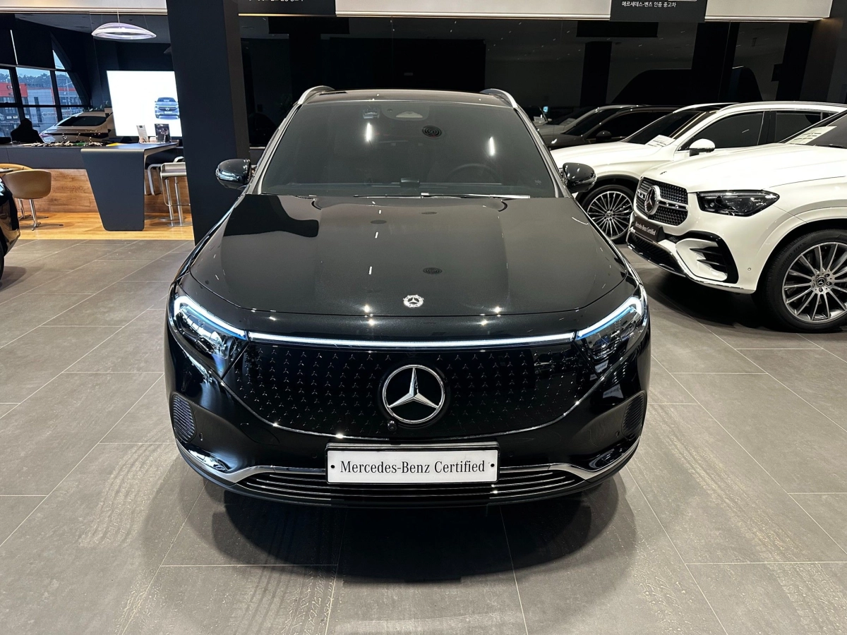 MERCEDES BENZ EQA H243  2025