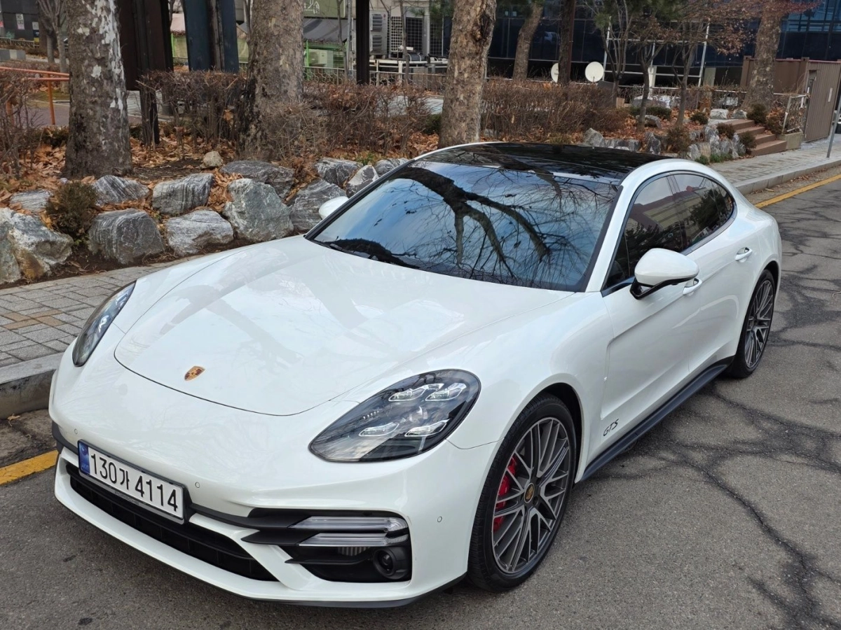 PORSCHE PANAMERA 971