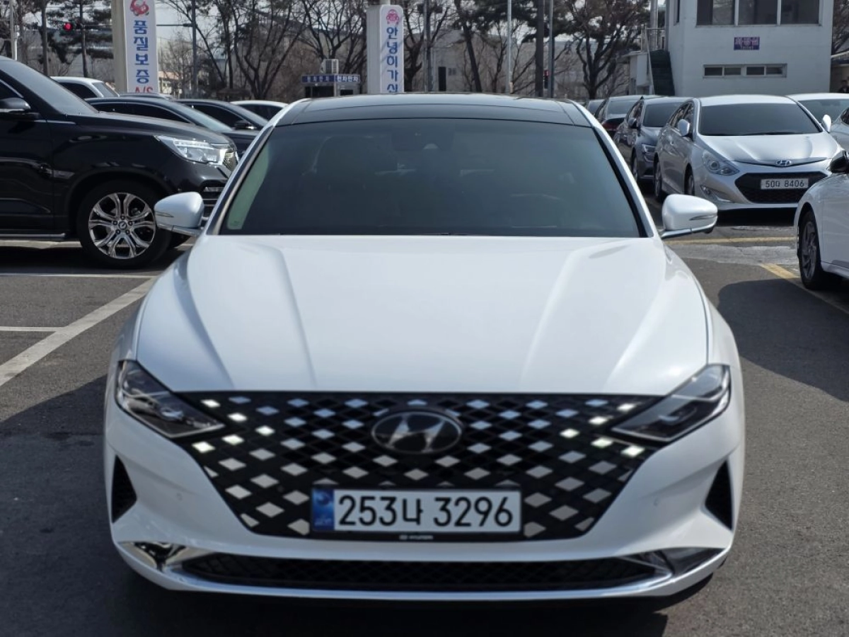 HYUNDAI GRANDEUR IG  2022