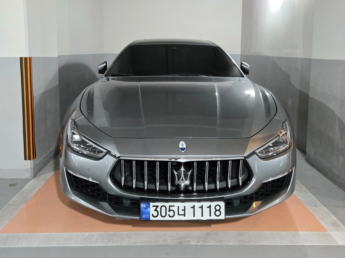 MASERATI GHIBLI