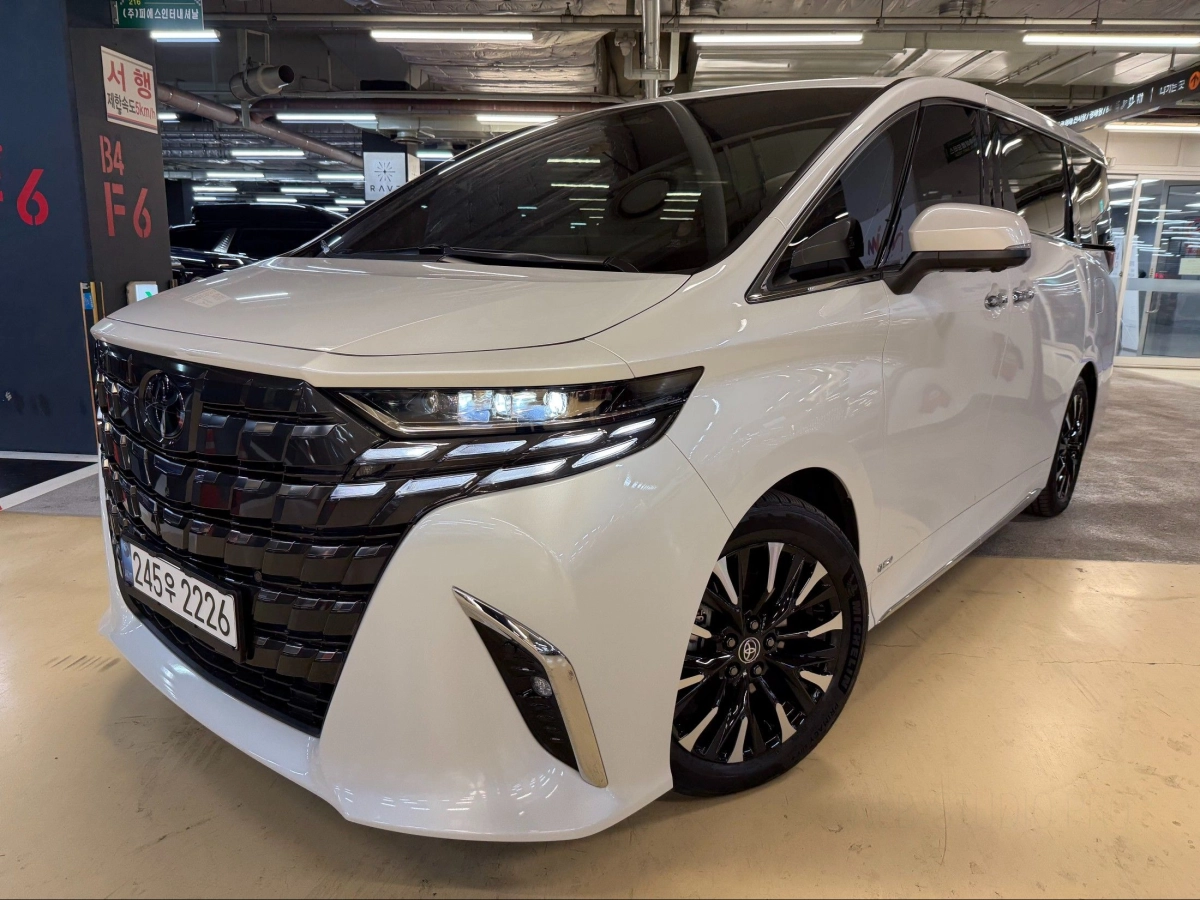 TOYOTA ALPHARD
