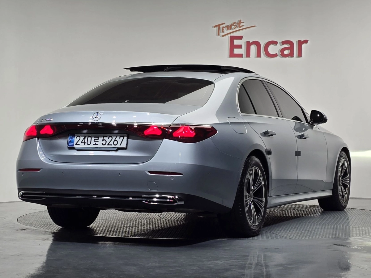 MERCEDES BENZ E-CLASS W214