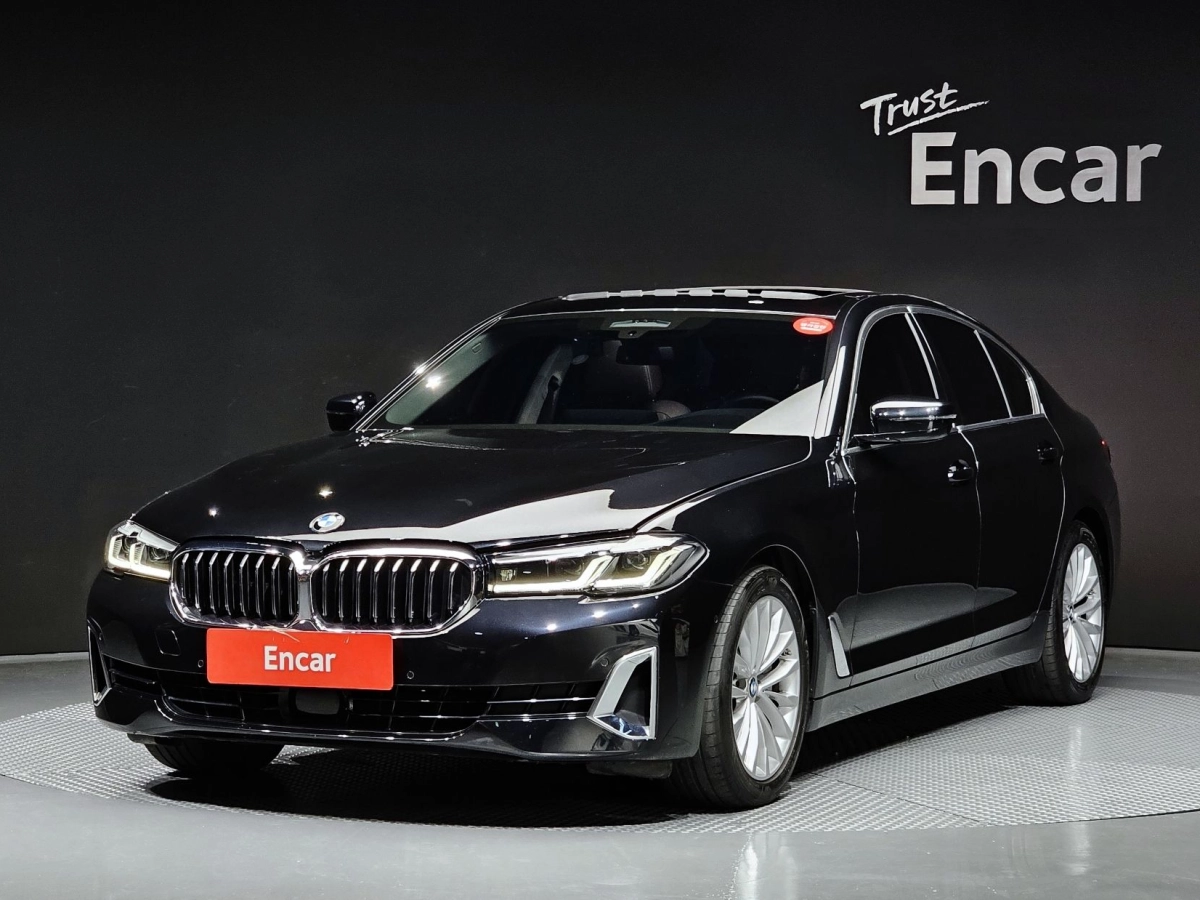 BMW 5-SERIES G30 2021