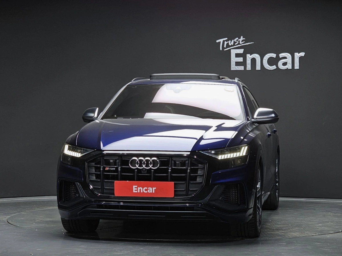 AUDI SQ8 4M