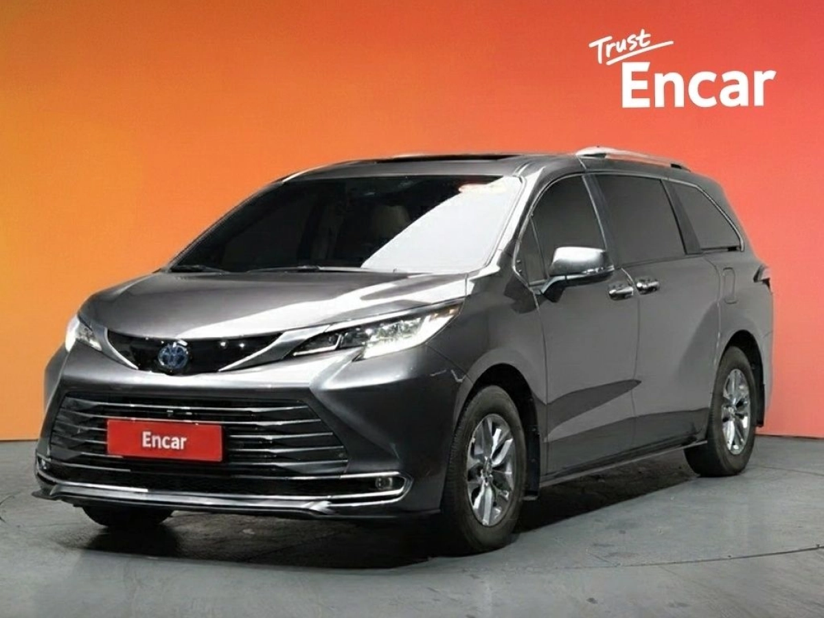 TOYOTA SIENNA  2024