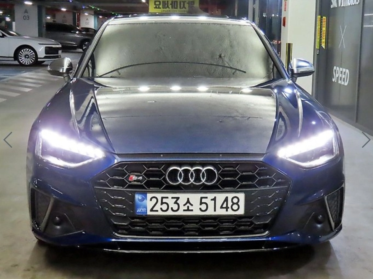 AUDI S4 B9