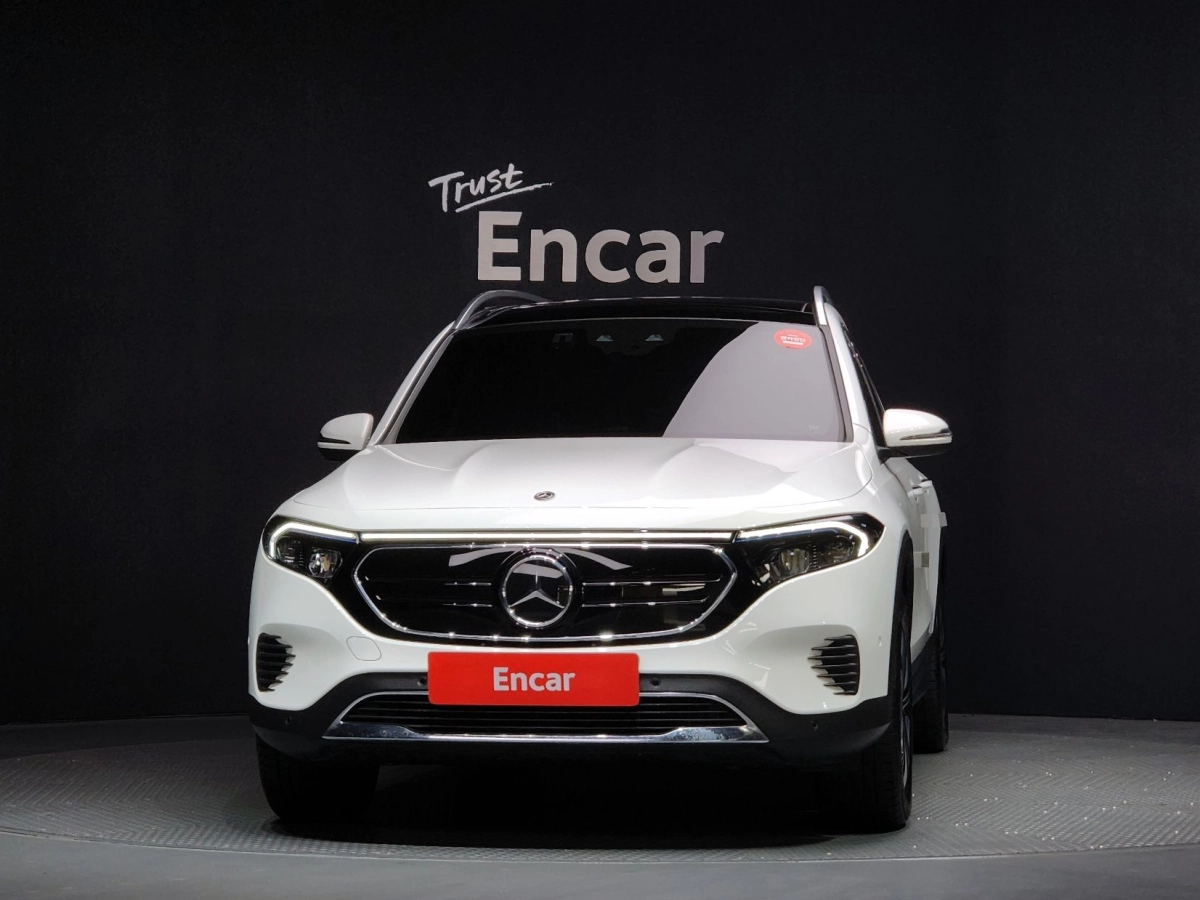 MERCEDES BENZ EQB X243