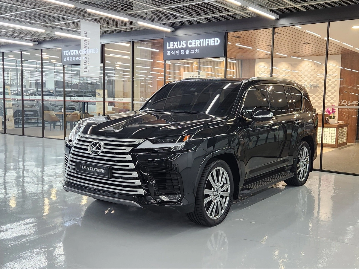 LEXUS LX