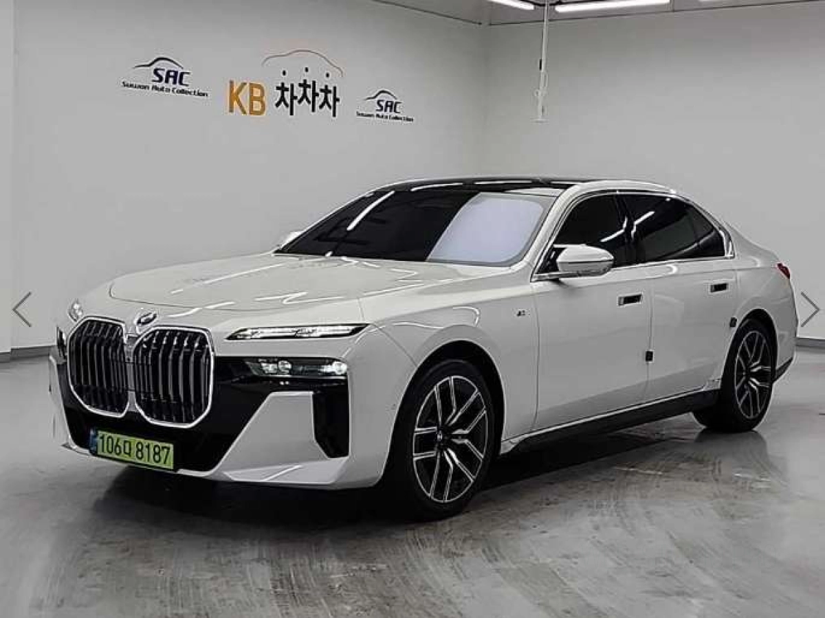 BMW 7-SERIES G70 2025