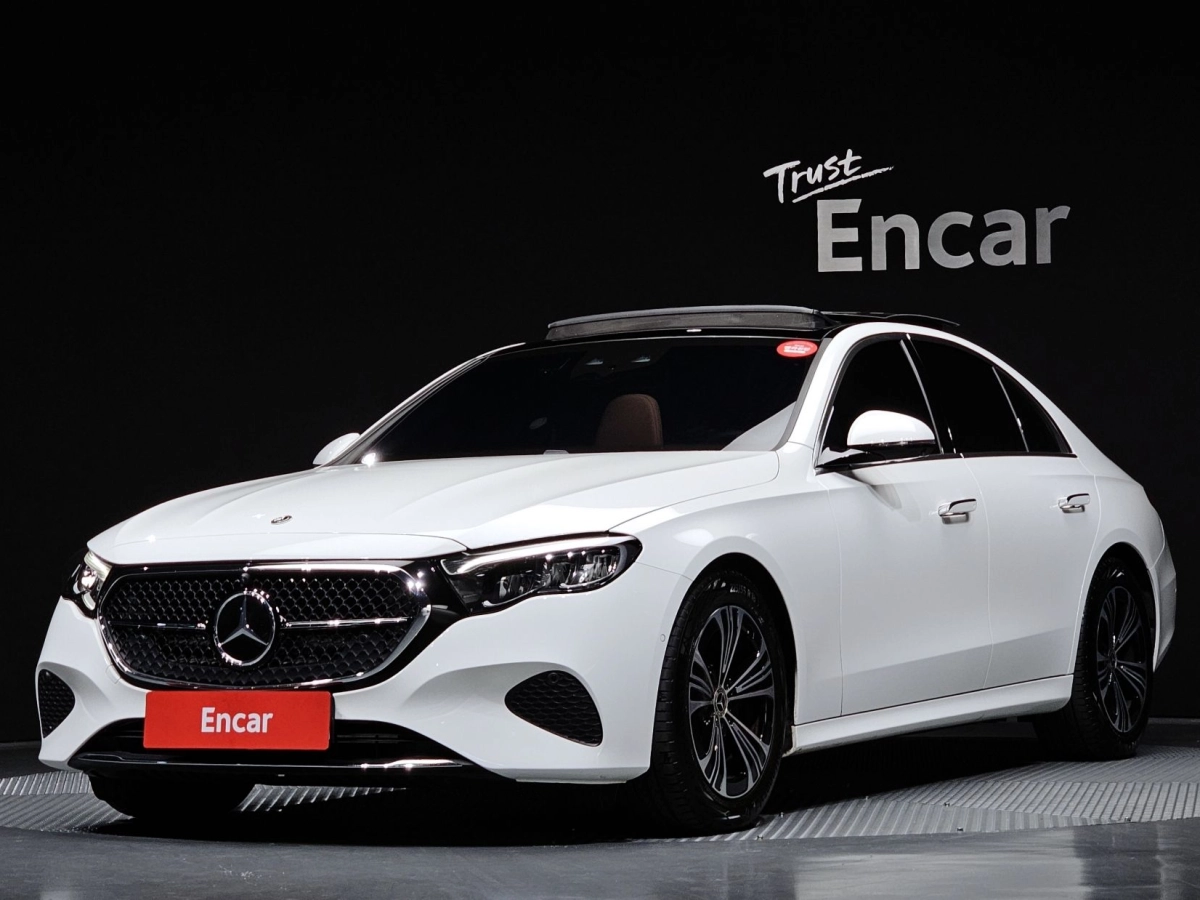 MERCEDES BENZ E-CLASS W214  2024