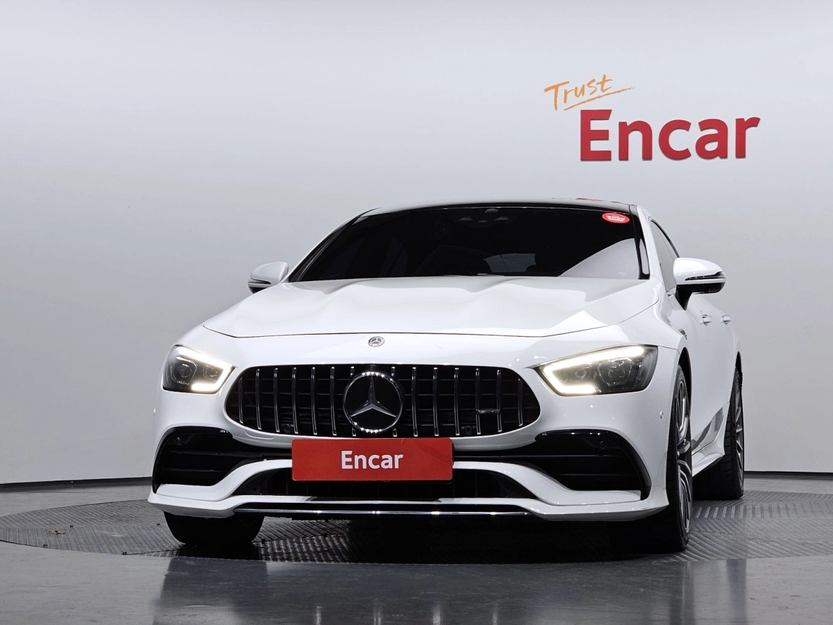 MERCEDES BENZ AMG GT