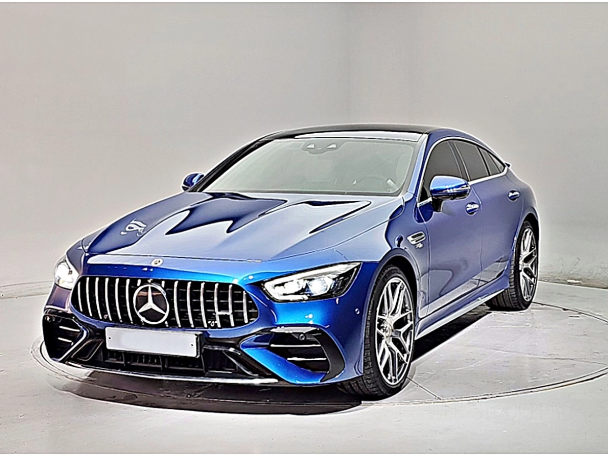 MERCEDES BENZ AMG GT  2023
