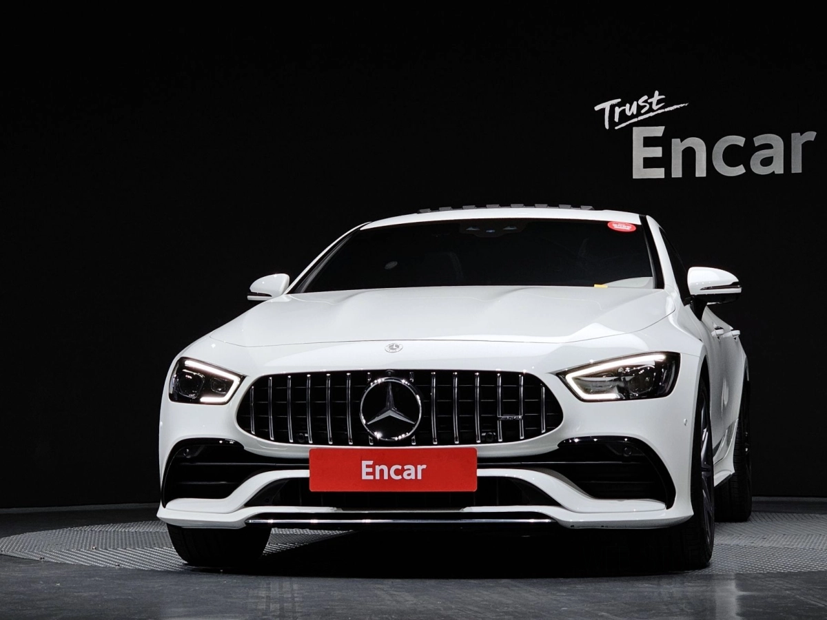 MERCEDES BENZ AMG GT