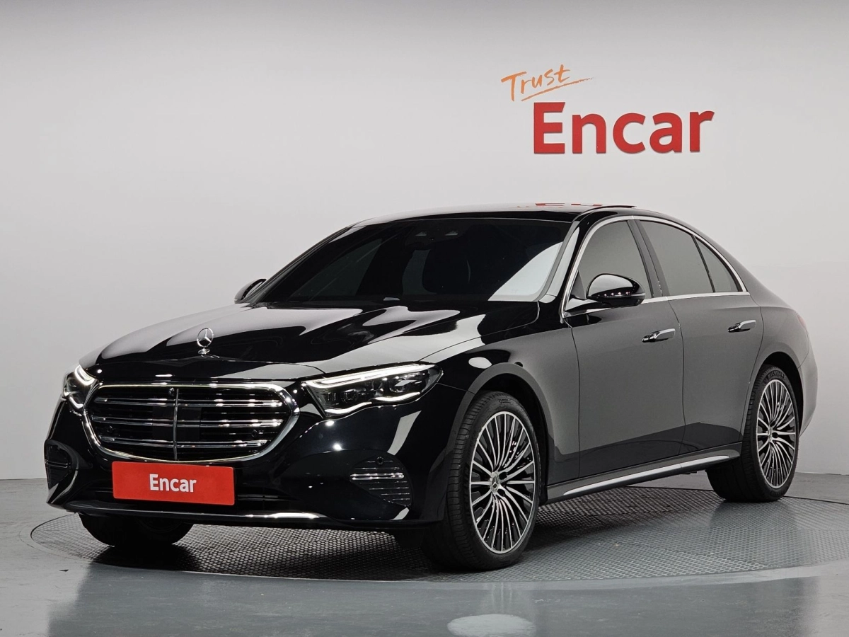 MERCEDES BENZ E-CLASS W214 2024