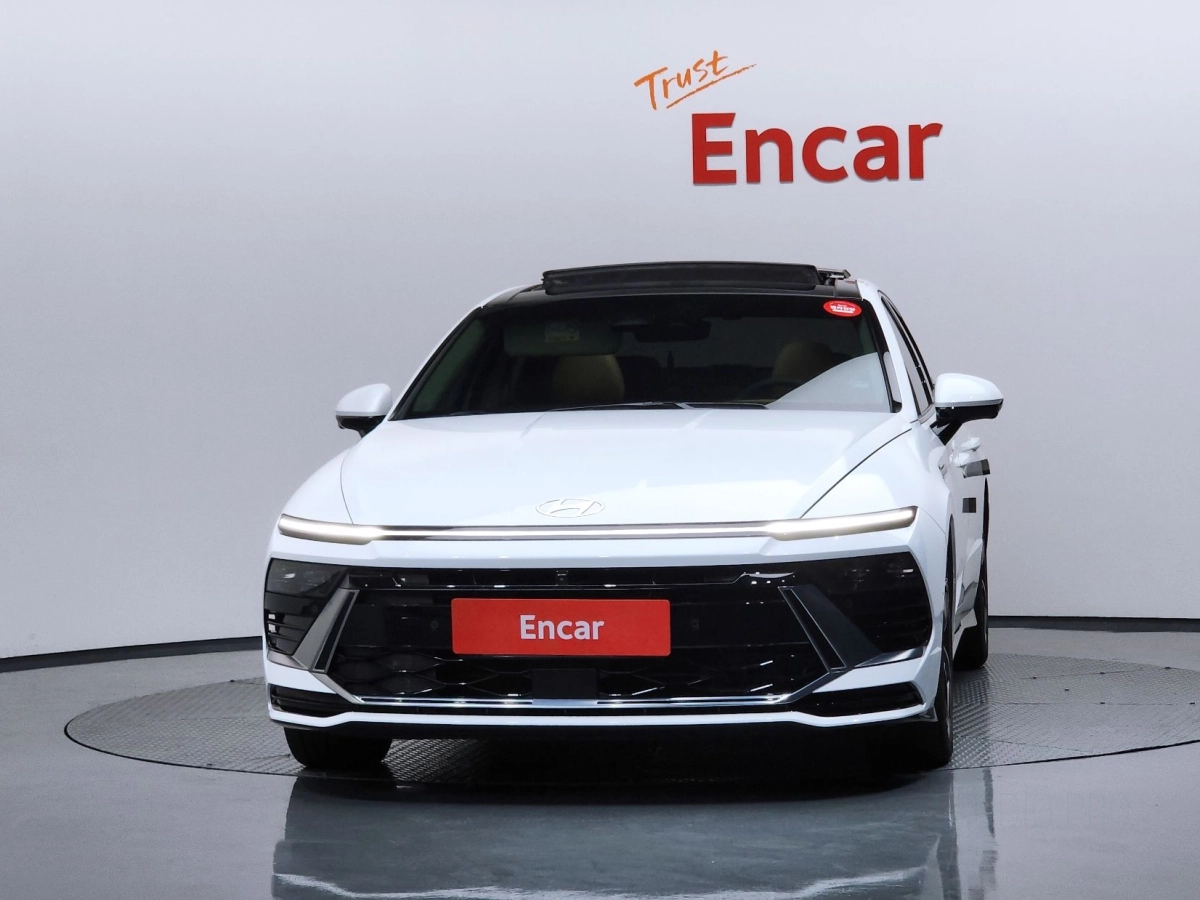 HYUNDAI SONATA DN8 HYBRID