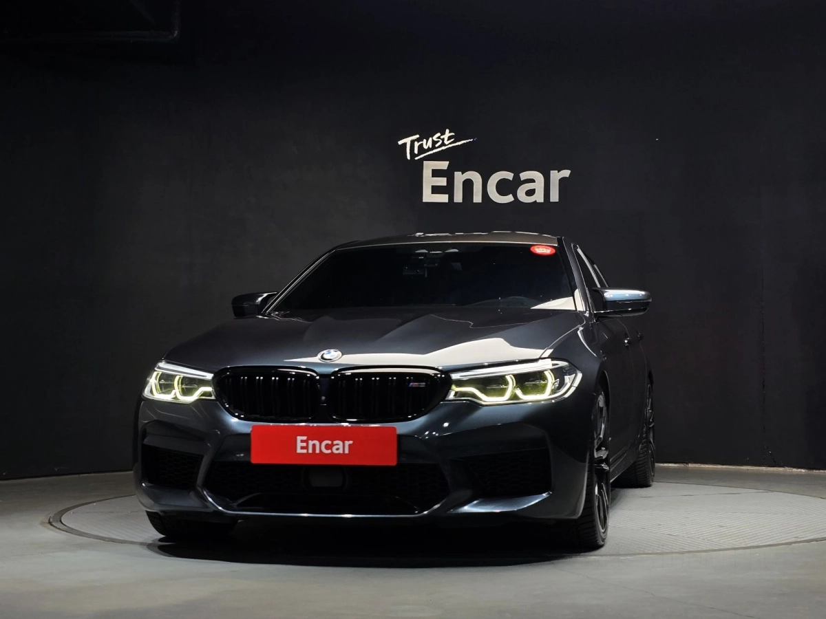 BMW M5 F90