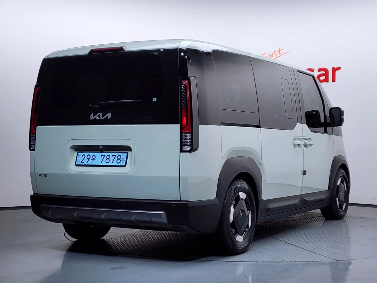 KIA PV5