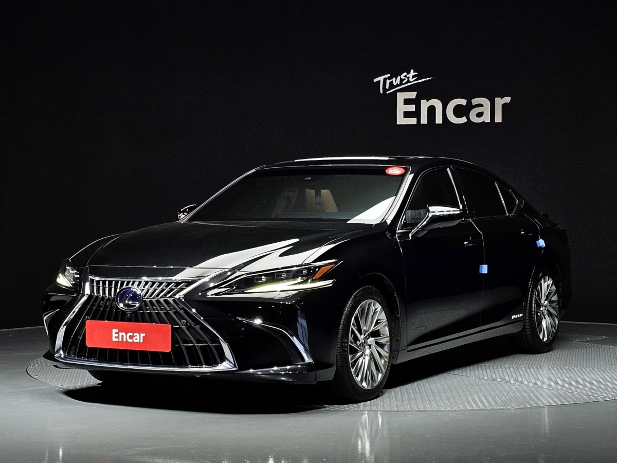 LEXUS ES300H  2022