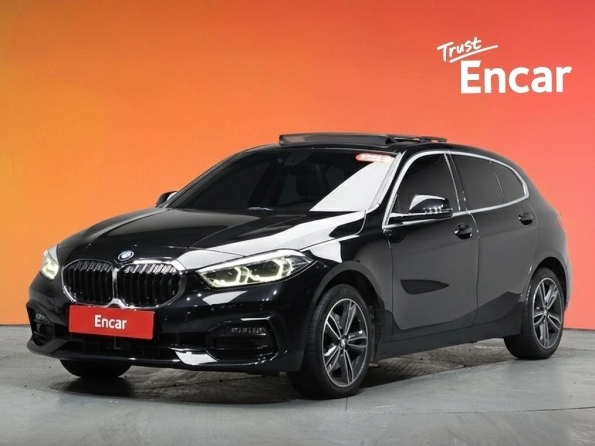 BMW 1-SERIES F40  2020