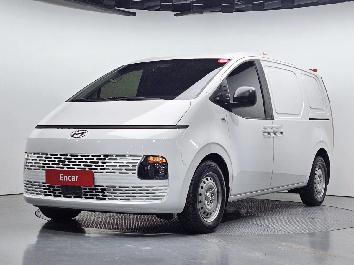 HYUNDAI STARIA  2021