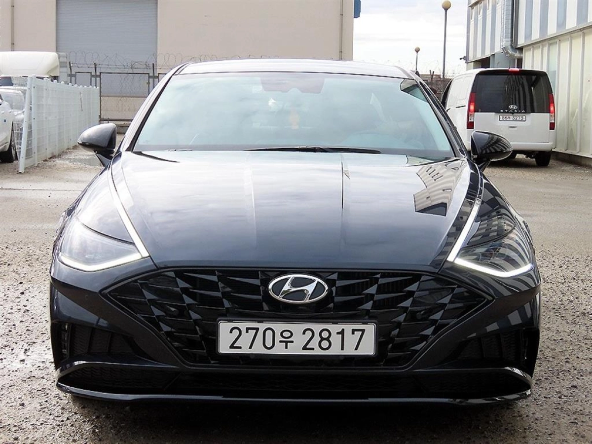 HYUNDAI SONATA DN8