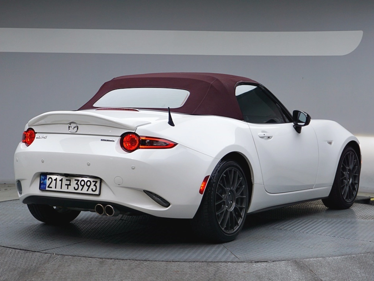 MAZDA MX-5