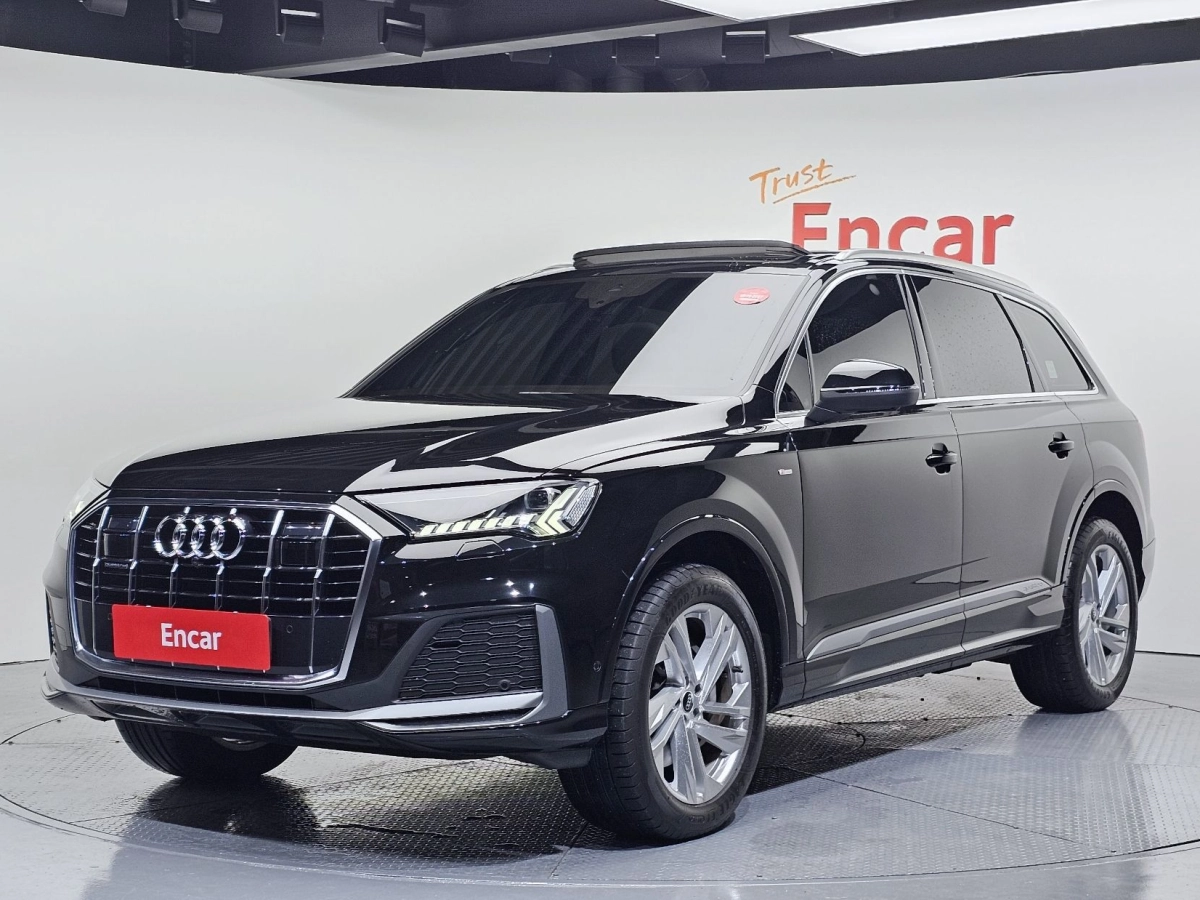 AUDI Q7 4M  2022