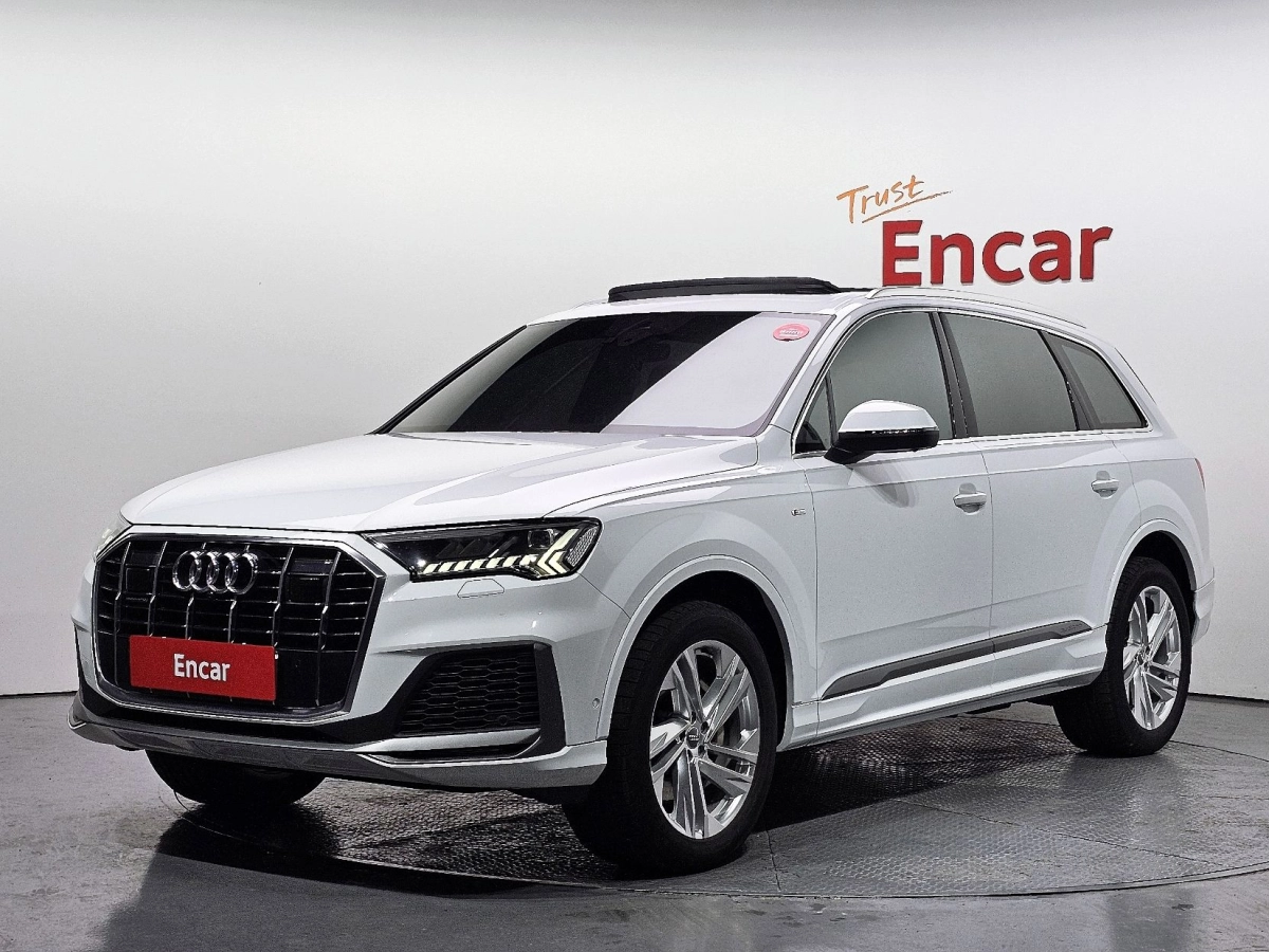 AUDI Q7 4M  2021