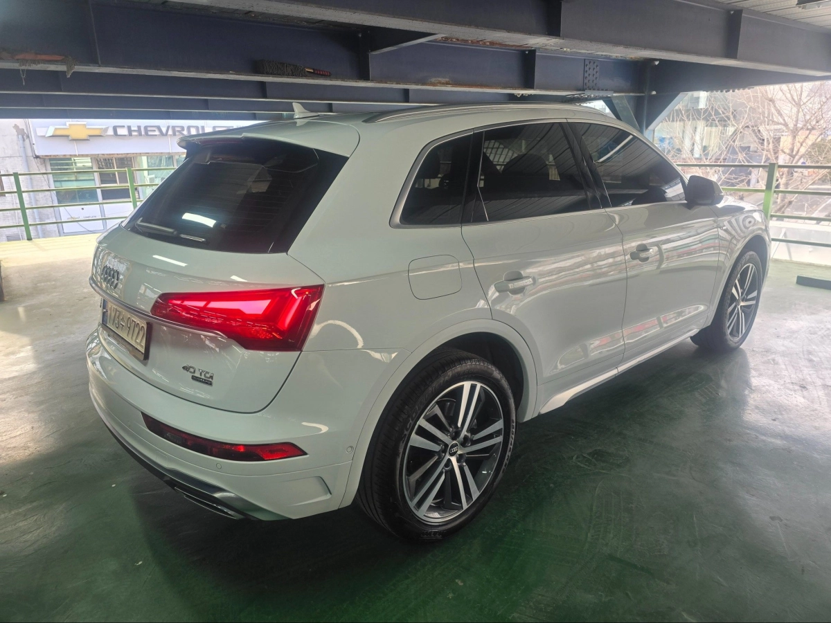 AUDI Q5 FY