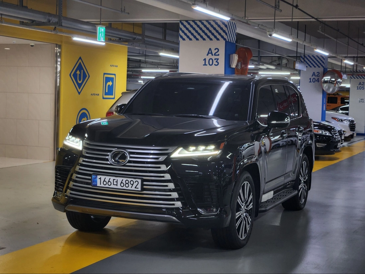 LEXUS LX  2025