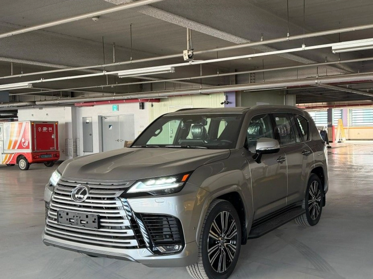 LEXUS LX  2025