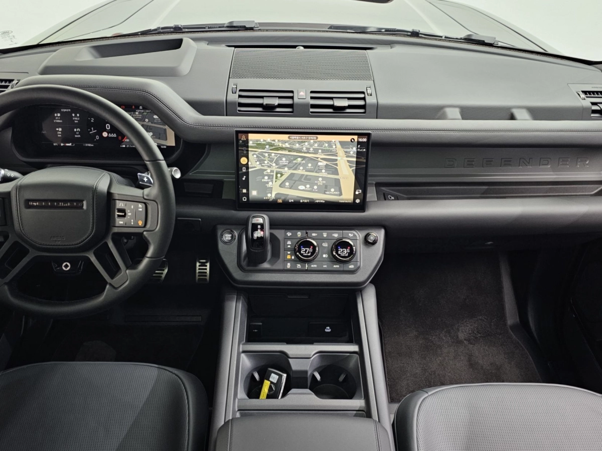 LAND ROVER DEFENDER L663