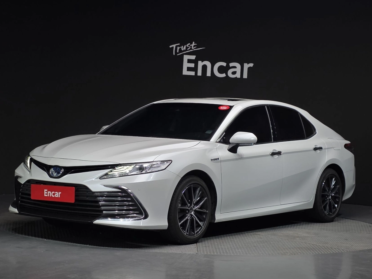 TOYOTA CAMRY XV70  2023