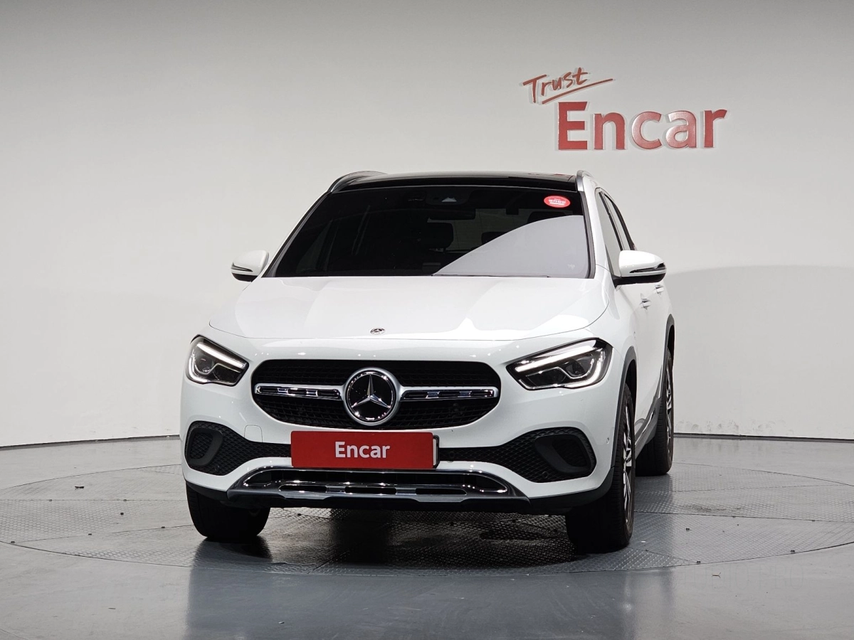 MERCEDES BENZ GLA-CLASS H247