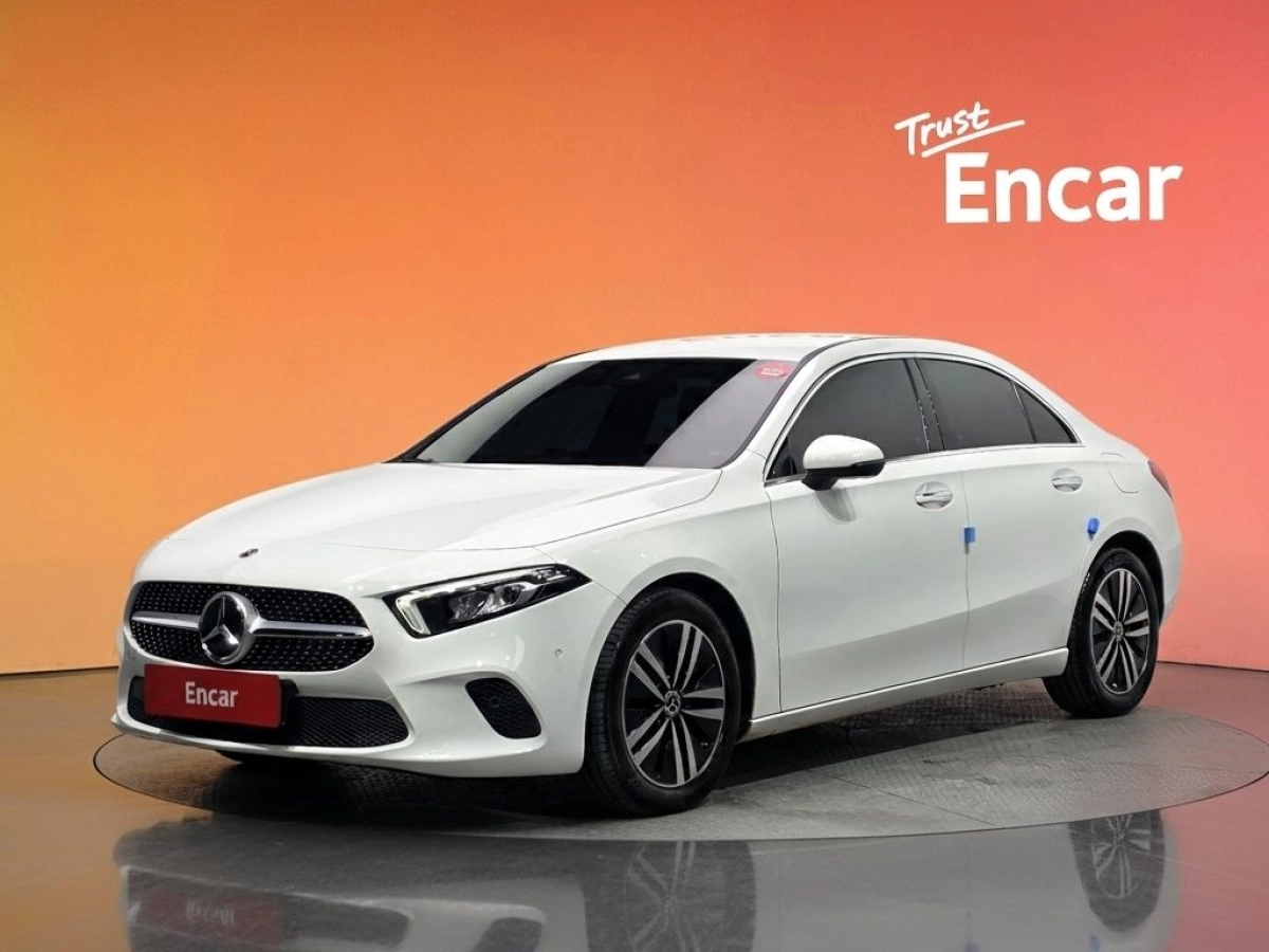 MERCEDES BENZ A-CLASS W177  2022