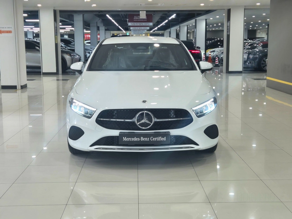 MERCEDES BENZ A-CLASS W177