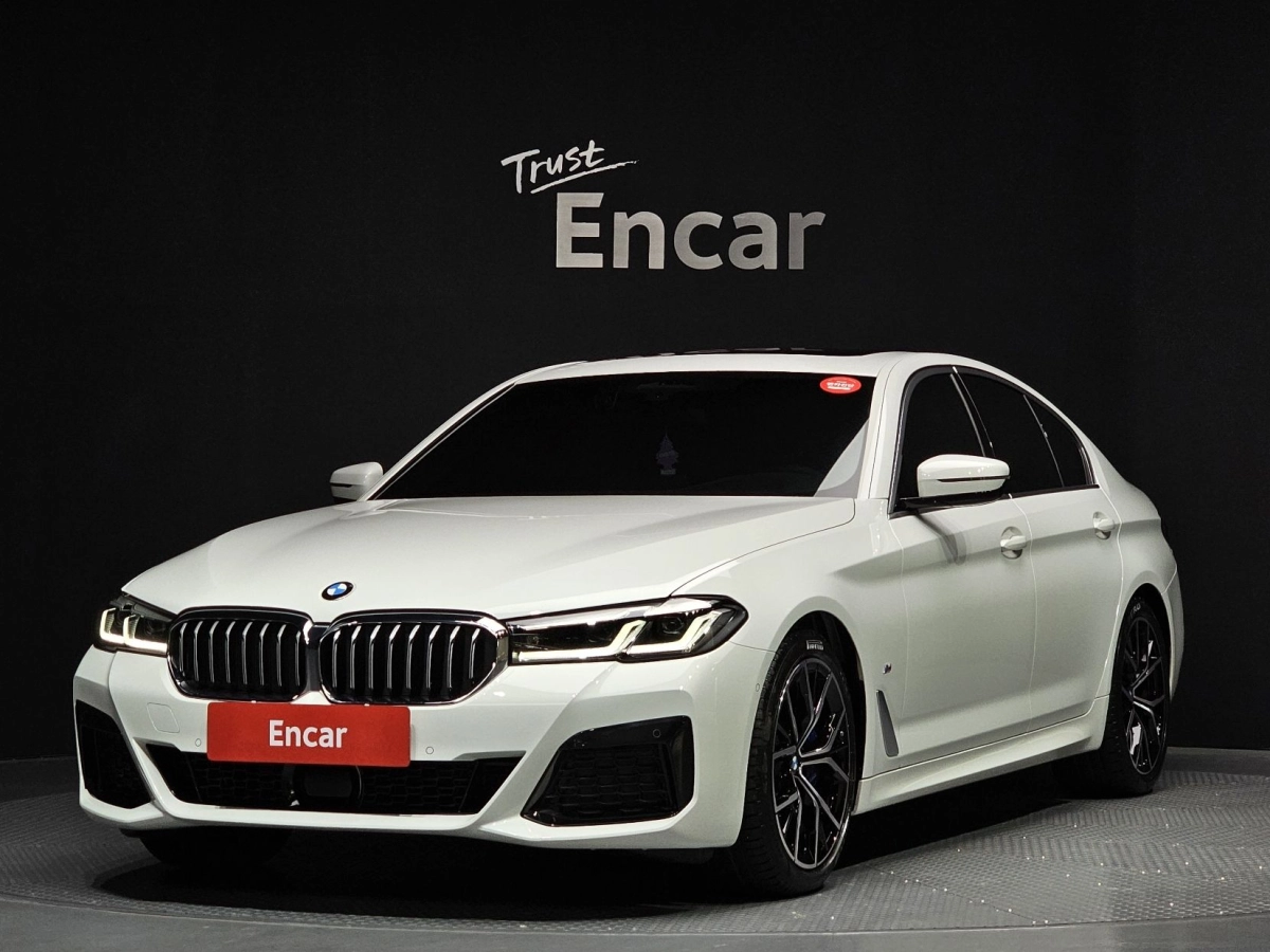 BMW 5-SERIES G30 2022