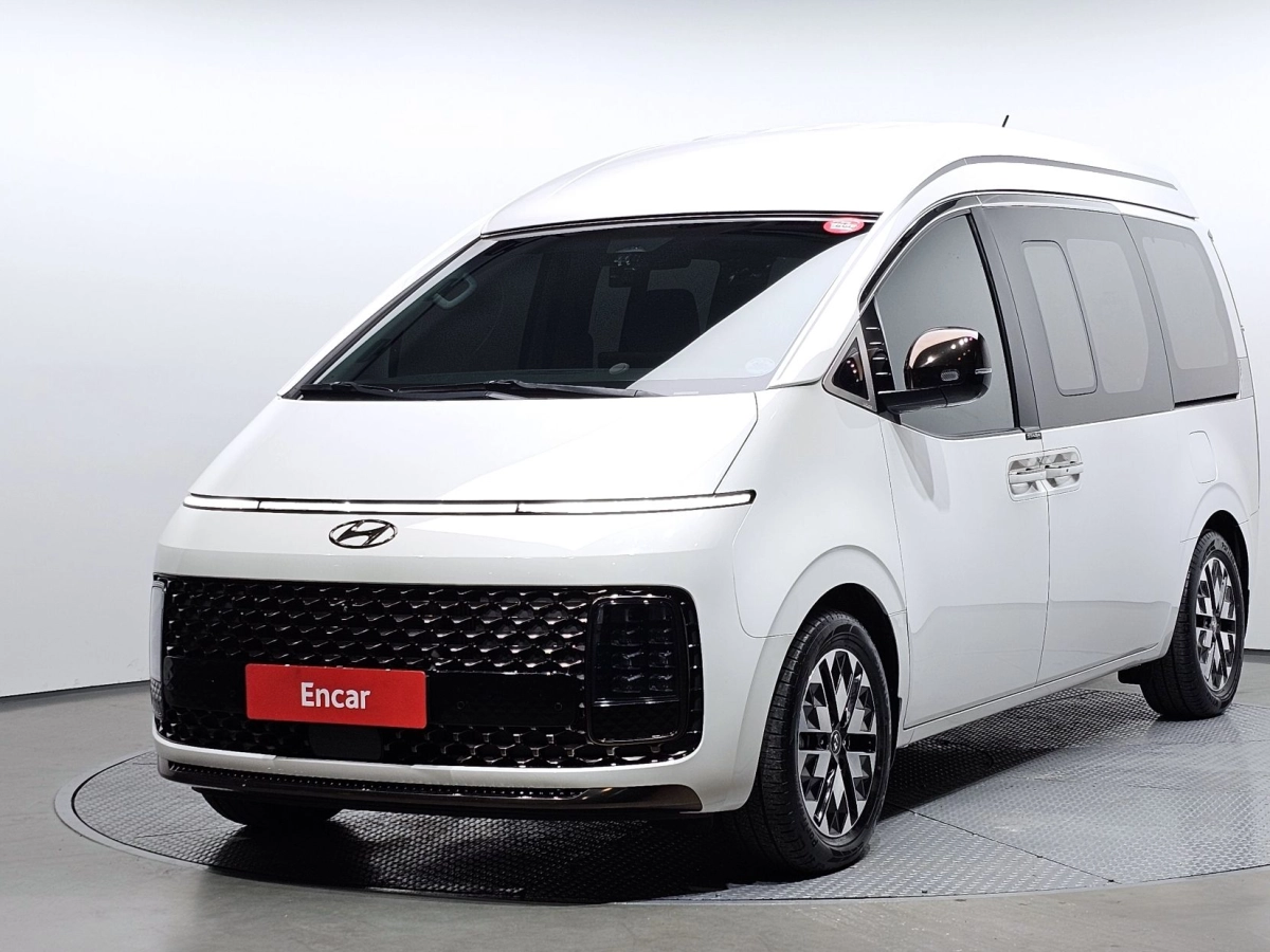 HYUNDAI STARIA 2022