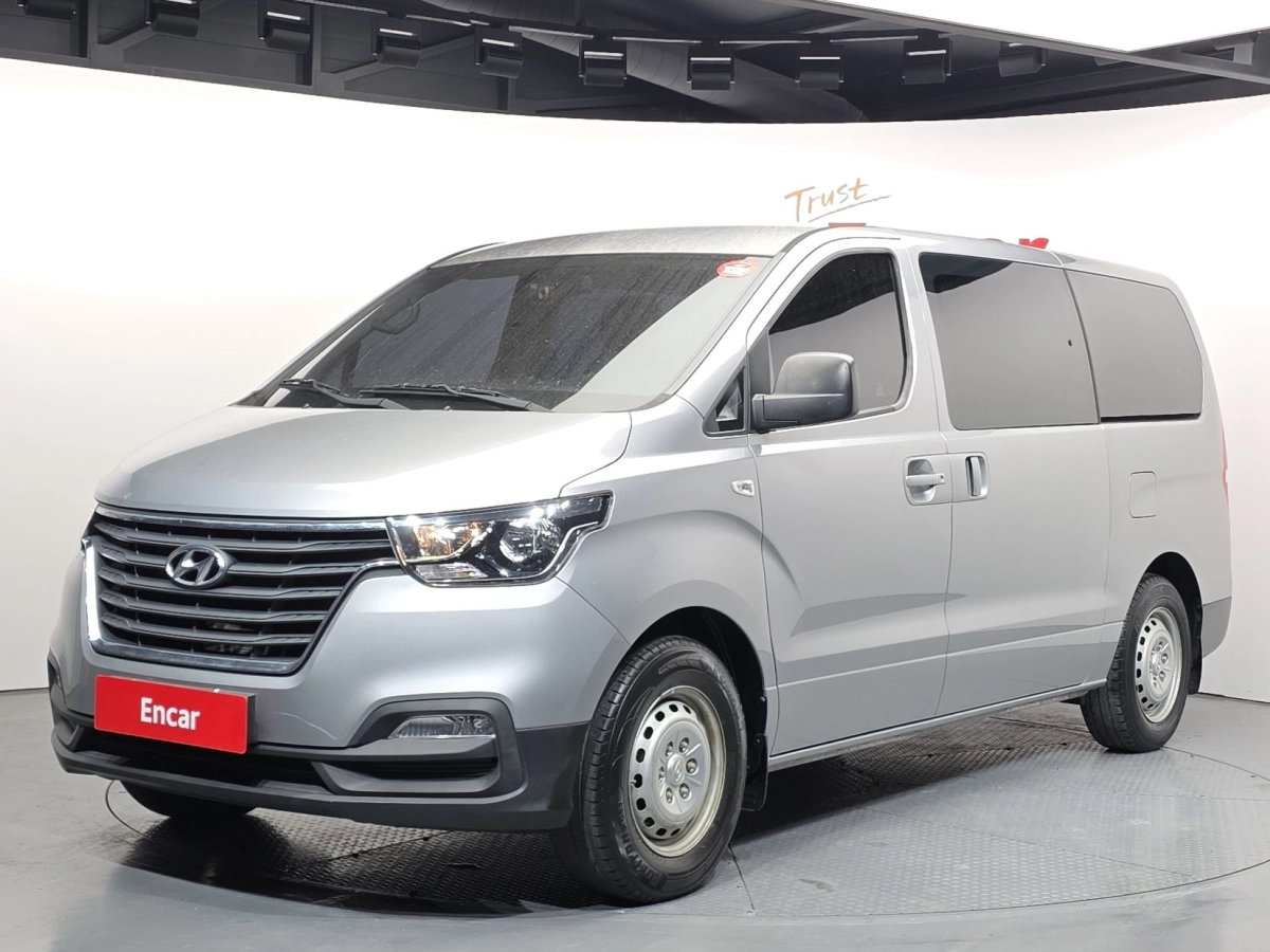 HYUNDAI STAREX GRAND 2020