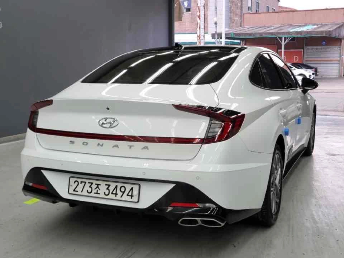 HYUNDAI SONATA DN8