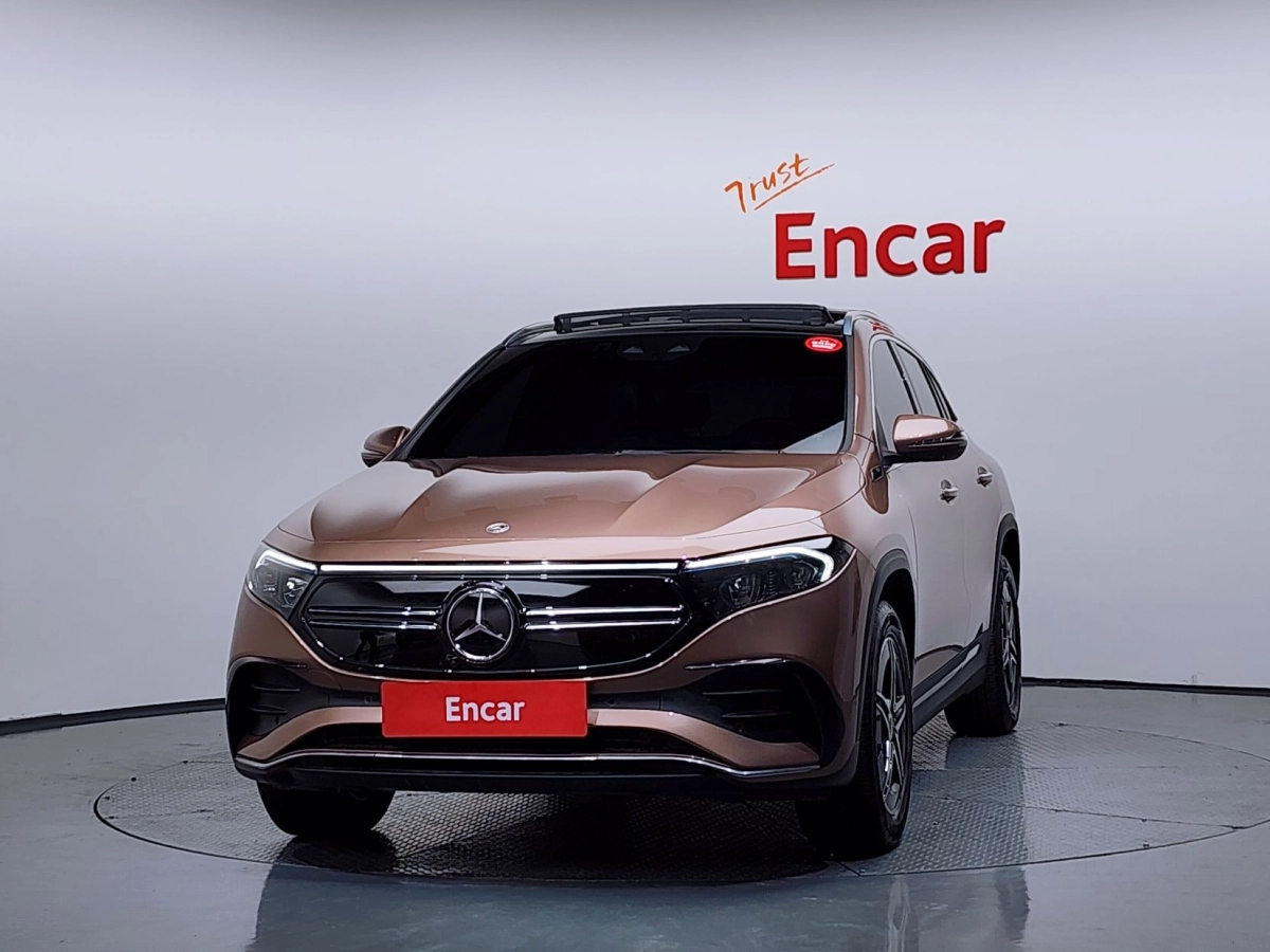 MERCEDES BENZ EQA H243