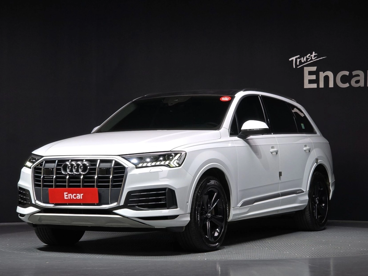 AUDI Q7 4M  2021