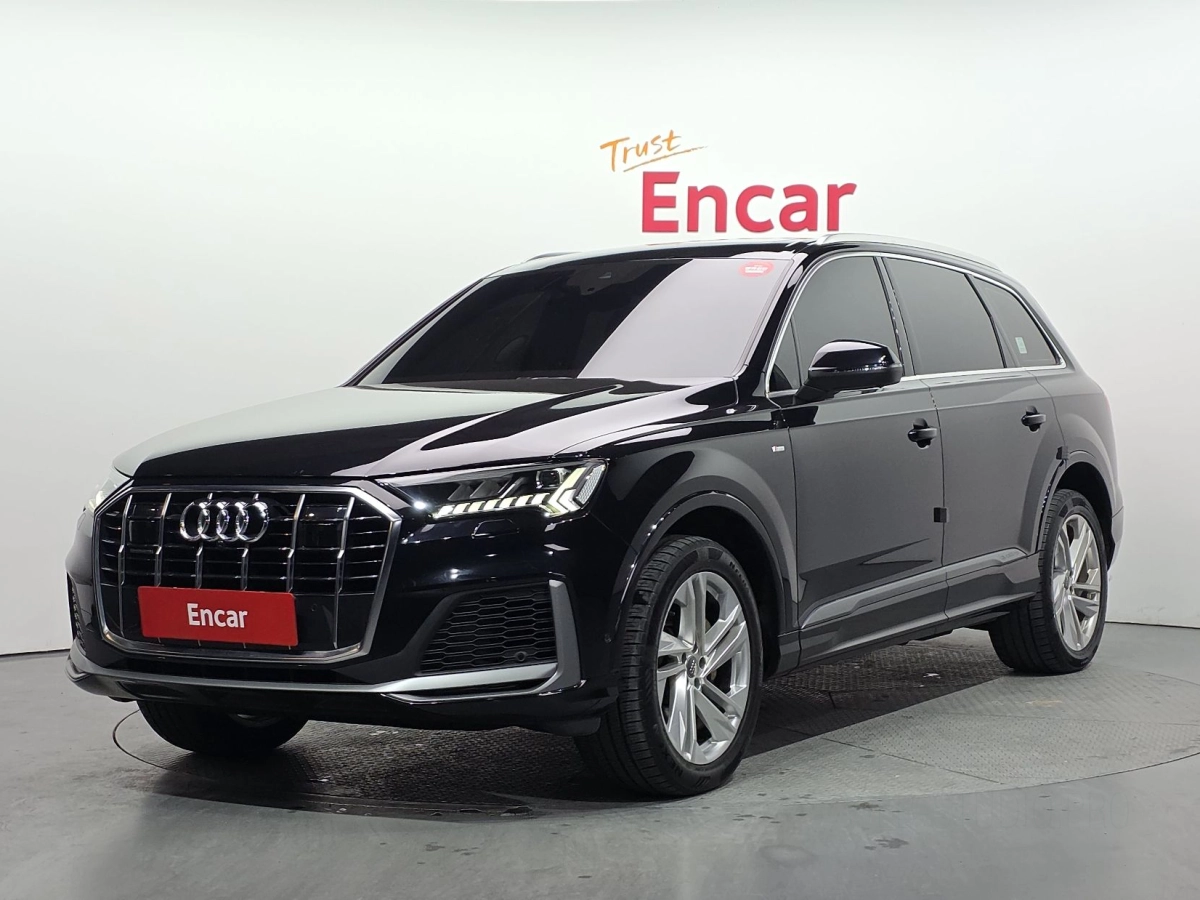 AUDI Q7 4M  2021