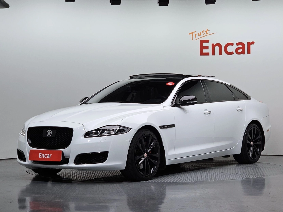 JAGUAR XJ  2019