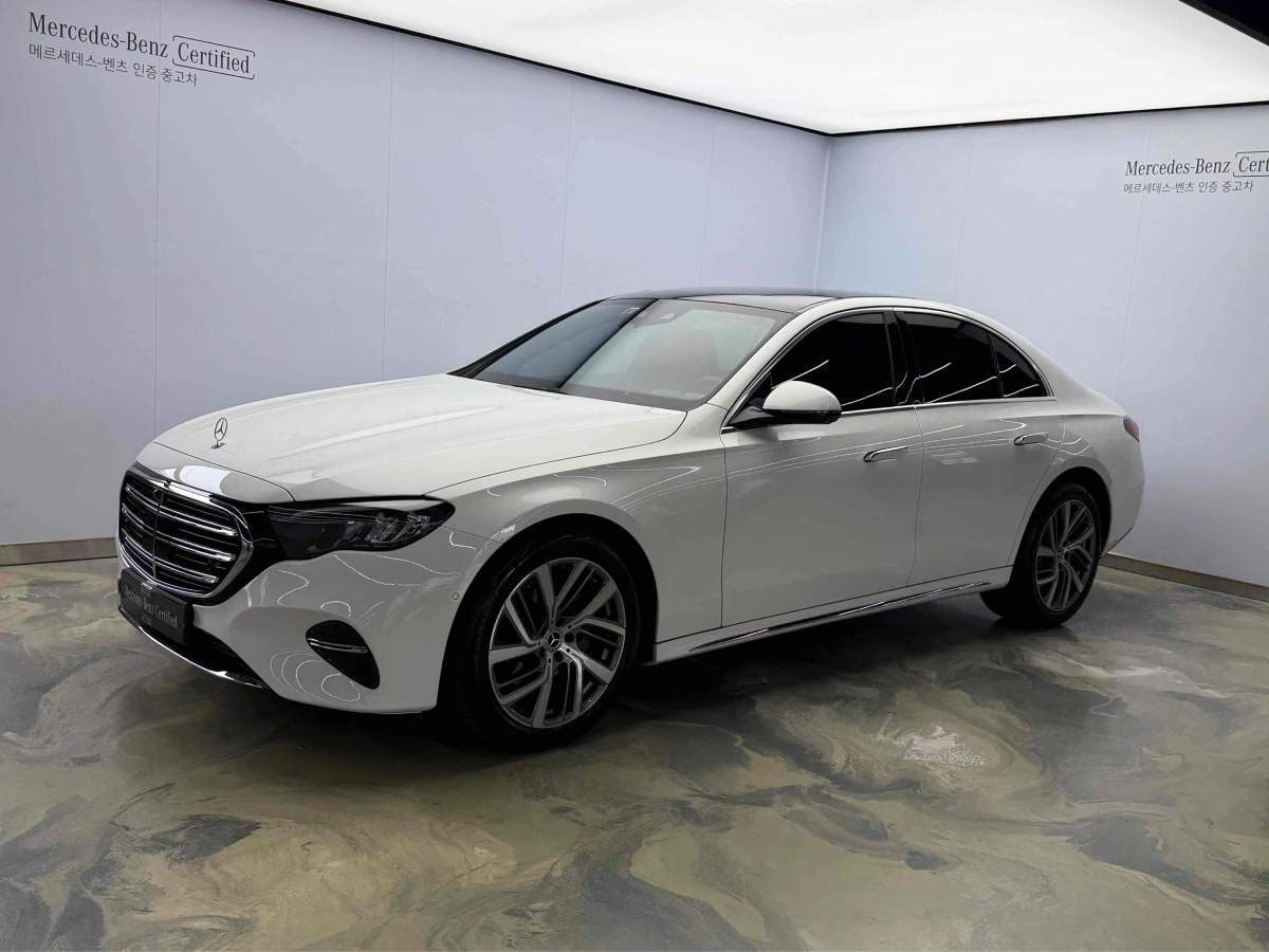 MERCEDES BENZ E-CLASS W214  2024
