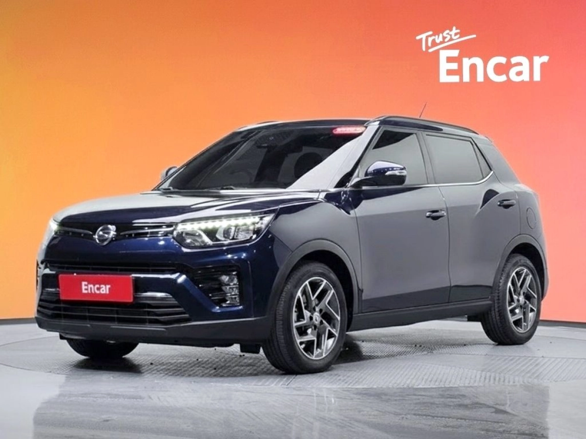 SSANGYONG TIVOLI VERY NEW  2022