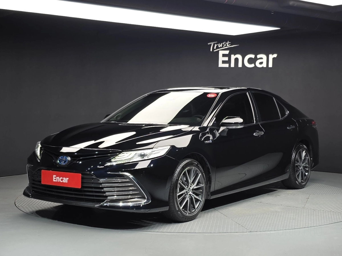 TOYOTA CAMRY XV70  2023