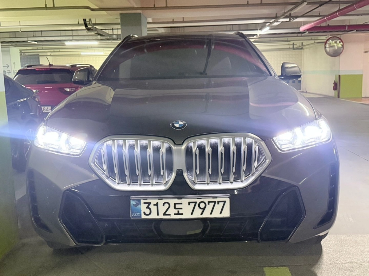 BMW X6 G06  2024